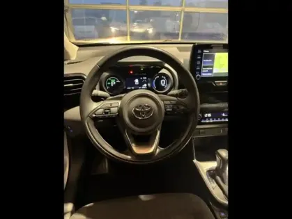 Photo 5 Toyota Yaris  Cross 116h Dynamic Business + Programme Beyond Zero Academy MY22