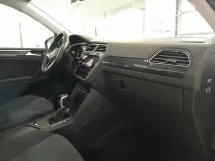 Photo 14 Volkswagen Tiguan  1.5 TSI 150ch Elegance DSG7