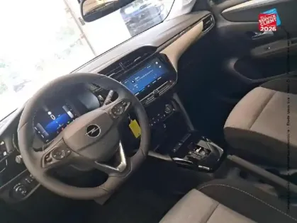 Photo 14 Opel Corsa  1.2 Turbo Hybrid 110ch Edition e-DCT6