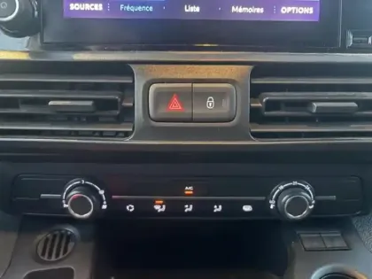 Photo 14 Peugeot Partner  Standard 650kg BlueHDi 100ch S&S Premium