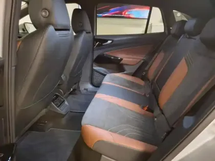 Photo 10 Volkswagen Id.4  286ch Pro 77 kWh Life Max