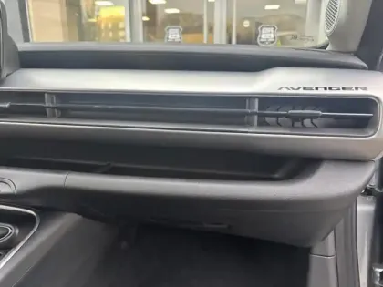 Photo 13 Jeep Avenger  Electrique 156ch 115kW Summit