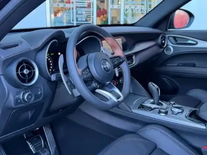 Photo 11 Alfa Romeo Stelvio  2.2 Diesel 210ch Intensa Q4 AT8