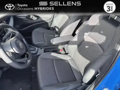 Photo 10 Toyota Yaris  130h Première 5p MC24