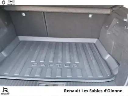 Photo 6 Renault Captur  1.6 E-Tech hybride 145ch Intens -21