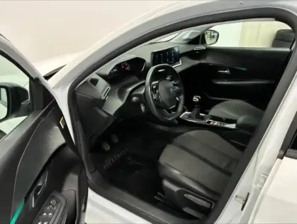 Photo 12 Peugeot 208  1.5 BlueHDi 100ch S&S Allure