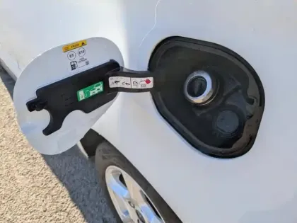 Photo 10 Ford Transit Courier  1.0E 100ch Stop&Start Limited