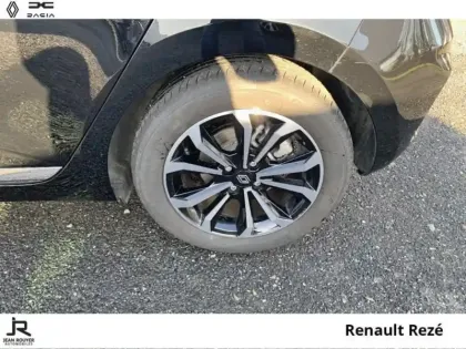 Photo 22 Renault Clio  1.6 E-Tech 145ch full hybrid Techno - 24