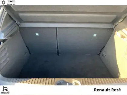 Photo 6 Renault Clio  1.6 E-Tech 145ch full hybrid Techno - 24