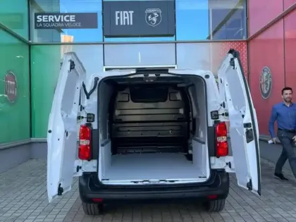 Photo 9 Fiat Scudo  Fg M 2.2 Diesel 150ch Pack Premium Connect automatique