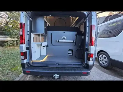 Photo 14 Renault Trafic  SpaceNomad 2.0 Blue dCi 150ch Techno auto - 25