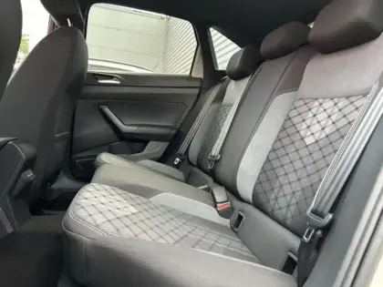 Photo 8 Volkswagen Taigo  1.5 TSI 150ch R-Line DSG7