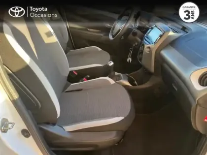 Photo 5 Toyota Aygo  1.0 VVT-i 72ch x-play 5p MY20