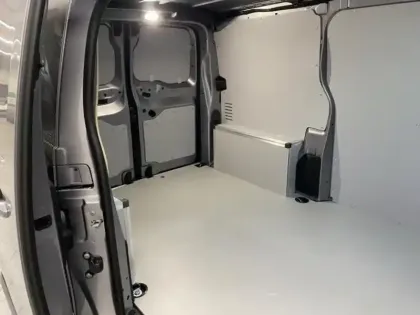 Photo 9 Peugeot Expert  Fg M 2.2 Diesel 180ch Tech Edition automatique