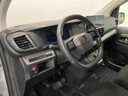 Photo 6 Peugeot Expert  Fg M 2.2 Diesel 180ch Tech Edition automatique