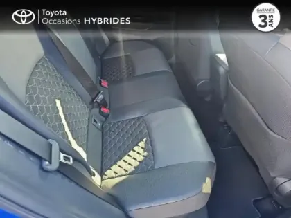 Photo 6 Toyota C-HR  122h Distinctive 2WD E-CVT MY22