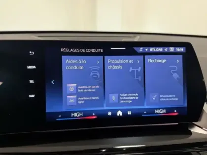 Photo 12 BMW X1  ieDrive20 204ch M Sport