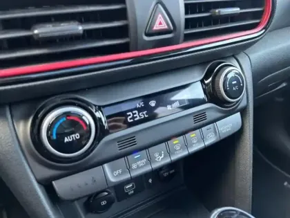 Photo 14 Hyundai Kona  1.6 GDi 141ch Hybrid Intuitive DCT-6