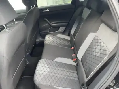 Photo 7 Volkswagen Taigo  1.0 TSI 110ch R-Line DSG7