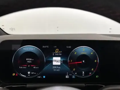 Photo 15 Mercedes GLA 200 d 150ch AMG Line 8G-DCT Pack Premium