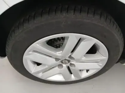 Photo 16 Renault Clio V TCe 90 - 21 Business