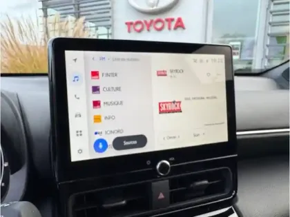 Photo 13 Toyota Yaris Hybride 1.5 HYBRID 116H DESIGN AUTO MC24