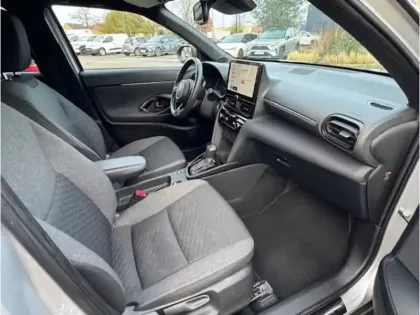 Photo 17 Toyota Yaris Hybride 1.5 HYBRID 116H DESIGN AUTO MC24