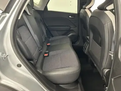 Photo 24 Renault Captur 1.6 E-Tech hybride 145ch Intens + Caméra