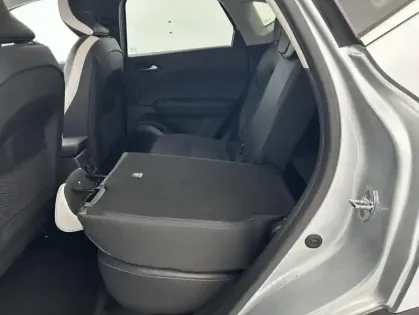 Photo 9 Renault Captur 1.6 E-Tech hybride 145ch Intens + Caméra