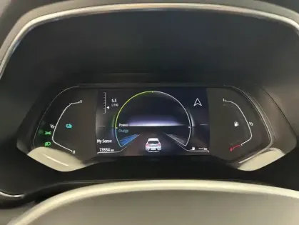 Photo 15 Renault Captur 1.6 E-Tech hybride 145ch Intens + Caméra