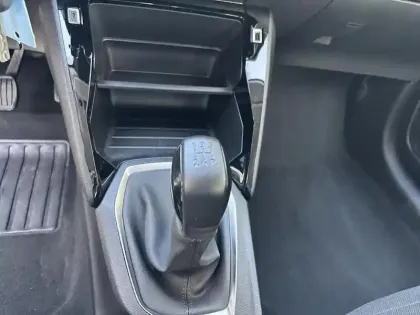 Photo 15 Peugeot 208  PureTech 75 S&S BVM5 Active