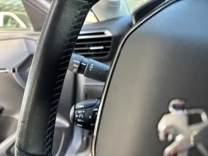 Photo 9 Peugeot 208  PureTech 75 S&S BVM5 Active