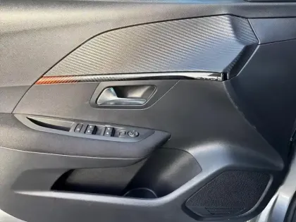 Photo 16 Peugeot 208  PureTech 75 S&S BVM5 Active