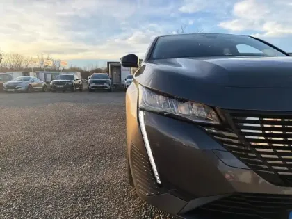 Photo 13 Peugeot 308  SW BlueHDi 130ch S&S BVM6 Allure