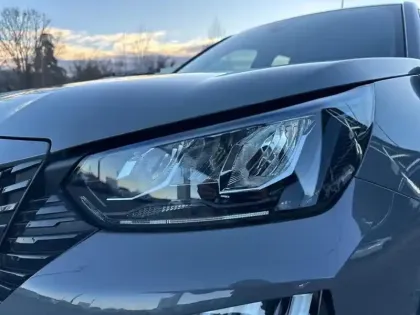 Photo 13 Peugeot 2008  PureTech 100 S&S BVM6 Active