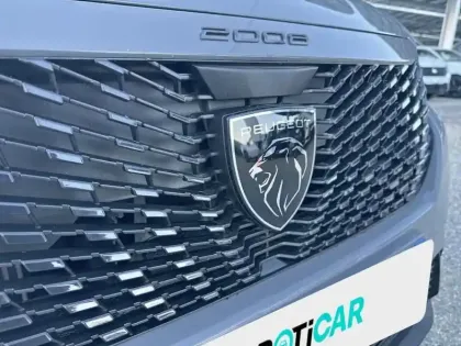 Photo 27 Peugeot 2008  PureTech 100 S&S BVM6 Active