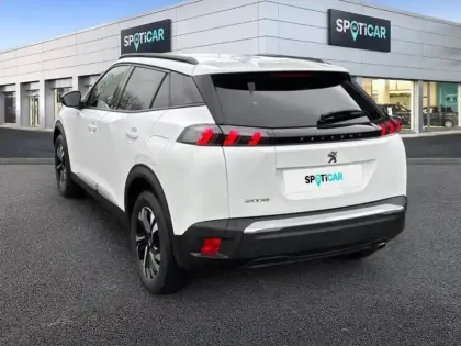 Photo 29 Peugeot 2008  BlueHDi 130 S&S EAT8 Allure