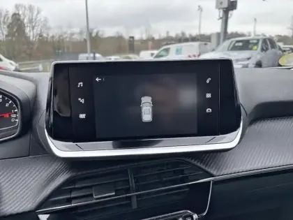 Photo 25 Peugeot 2008  BlueHDi 130 S&S EAT8 Allure