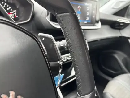 Photo 17 Peugeot 2008  BlueHDi 130 S&S EAT8 Allure