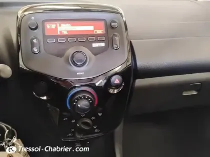 Photo 10 Citroën C1  VTi 72 S&S Feel