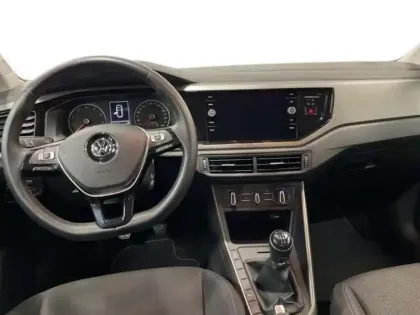 Photo 8 Volkswagen Polo BUSINESS 1.0 TSI 95 S&S BVM5 Confortline