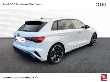 Photo 6 Audi A3 TFSI Mild Hybrid 150 S tronic 7 S line