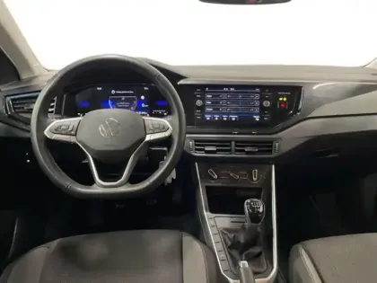 Photo 18 Volkswagen Polo 1.0 TSI 95 S&S BVM5 VW Edition