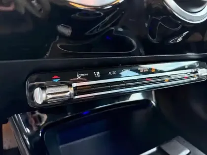 Photo 14 Mercedes Classe A  250 e 160+102ch Progressive Line 8G-DCT 8cv