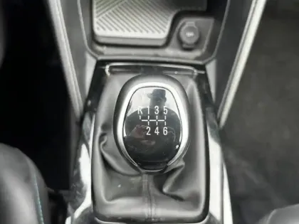 Photo 10 Citroën C4  PureTech 130ch S&S Shine