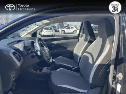 Photo 10 Toyota Aygo  1.0 VVT-i 72ch x-play 3P MY19