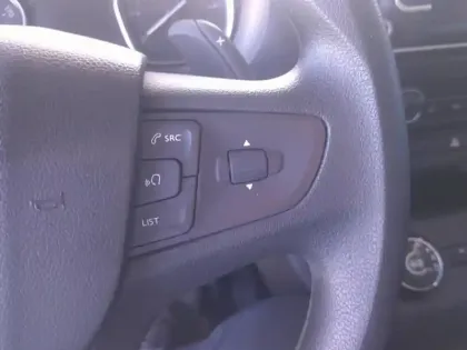 Photo 14 Peugeot Expert  Fg M 2.0 BlueHDi 180ch S&S Cabine Approfondie Fixe EAT8