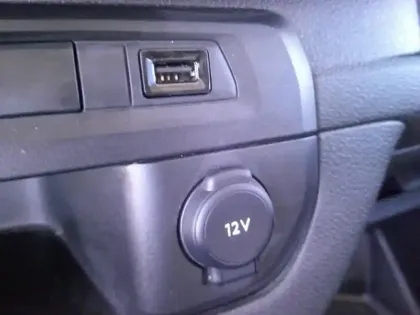 Photo 12 Peugeot Expert  Fg M 2.0 BlueHDi 180ch S&S Cabine Approfondie Fixe EAT8