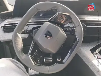 Photo 11 Peugeot 3008  1.2 Hybrid 145ch GT e-DCS6