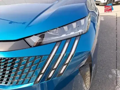 Photo 12 Peugeot 3008  1.2 Hybrid 145ch GT e-DCS6